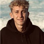 Étudiant en école de commerce, je souhaiterais donner des cours de maths à des enfants afin de les aider dans leur progression